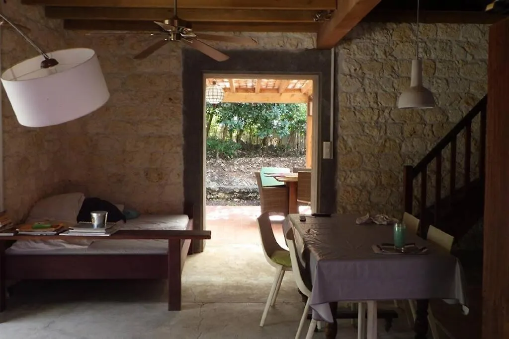 L'Habitation Thara. Villa Le Moule 0*,